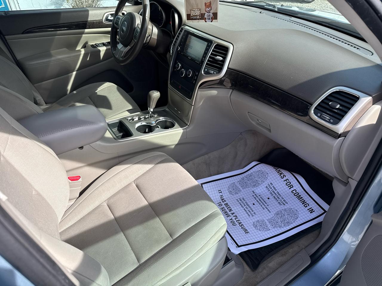 Jeep Grand Cherokee Laredo 2012