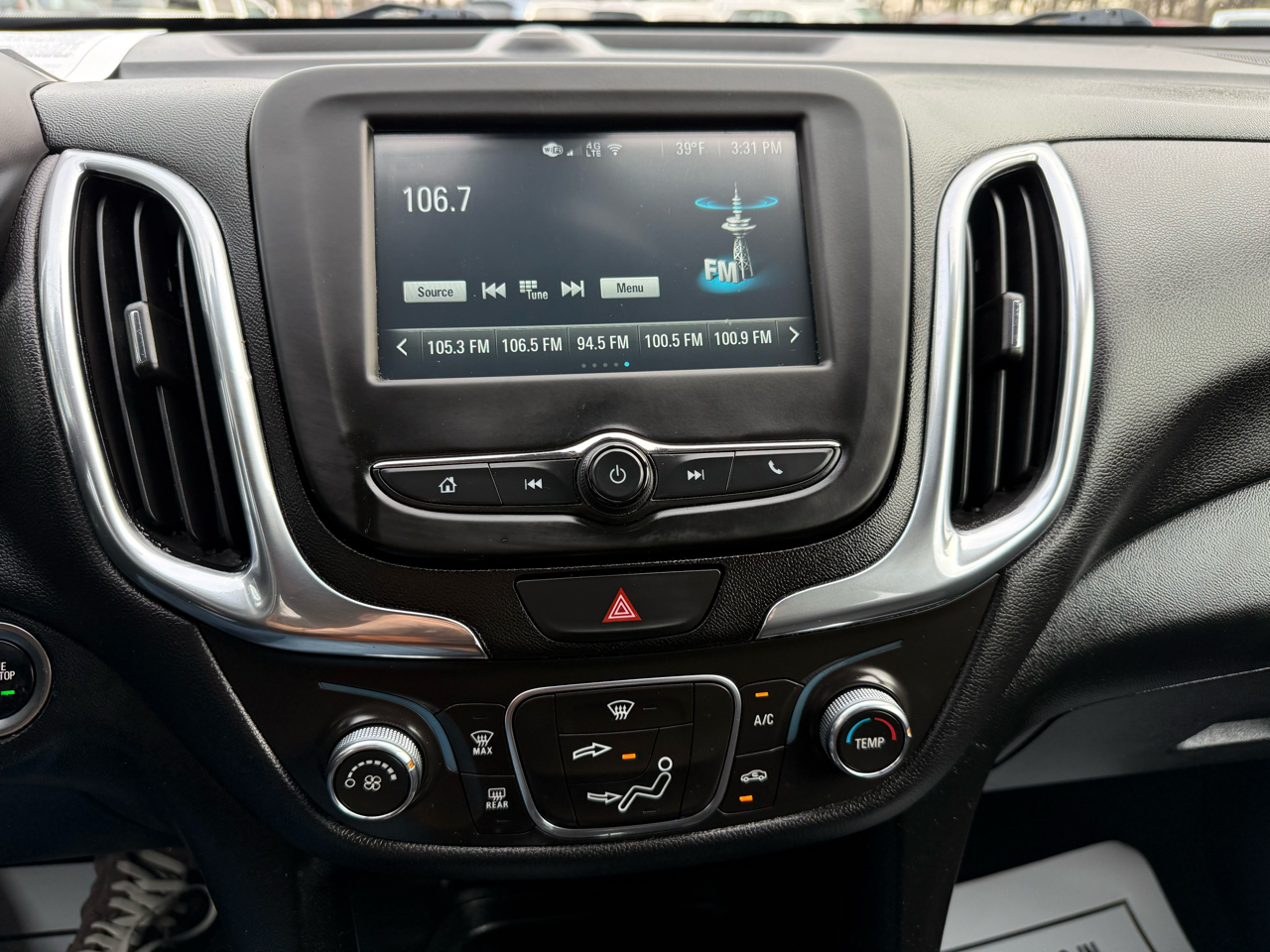 Chevrolet Equinox LT 4D SUV FWD 2018