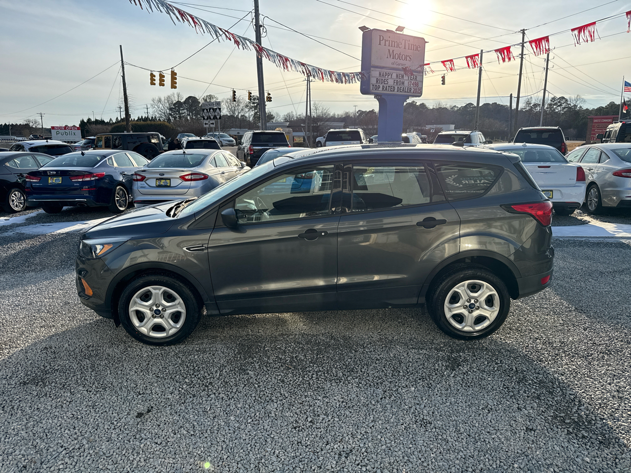 Ford Escape S 4D SUV FWD 2019
