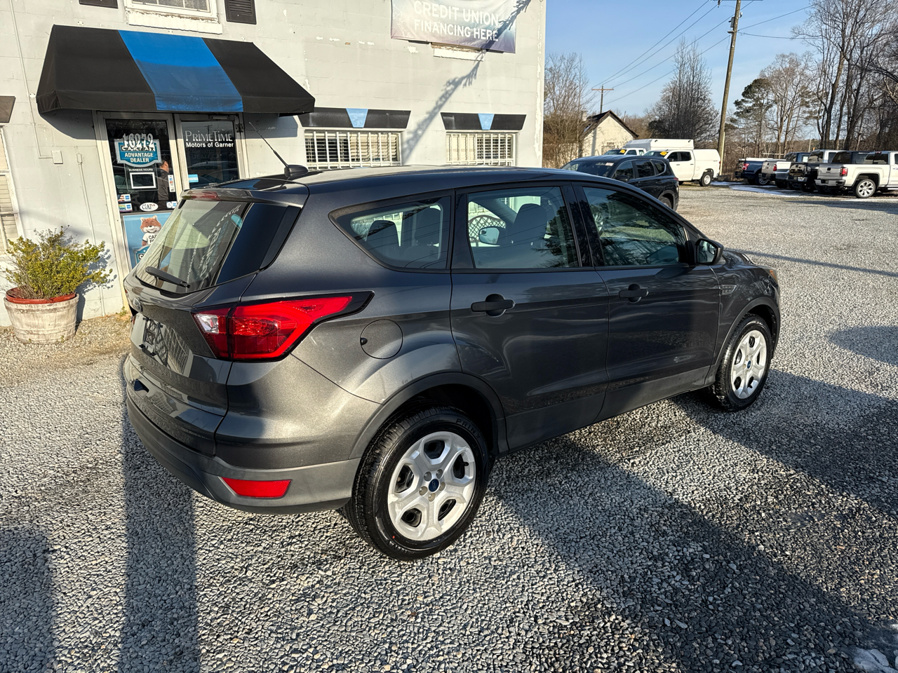 Ford Escape S 4D SUV FWD 2019