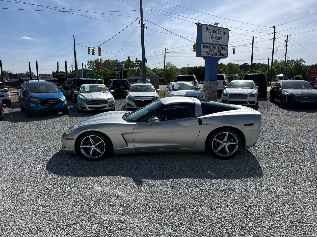 Chevrolet Corvette 2dr Coupe 2005