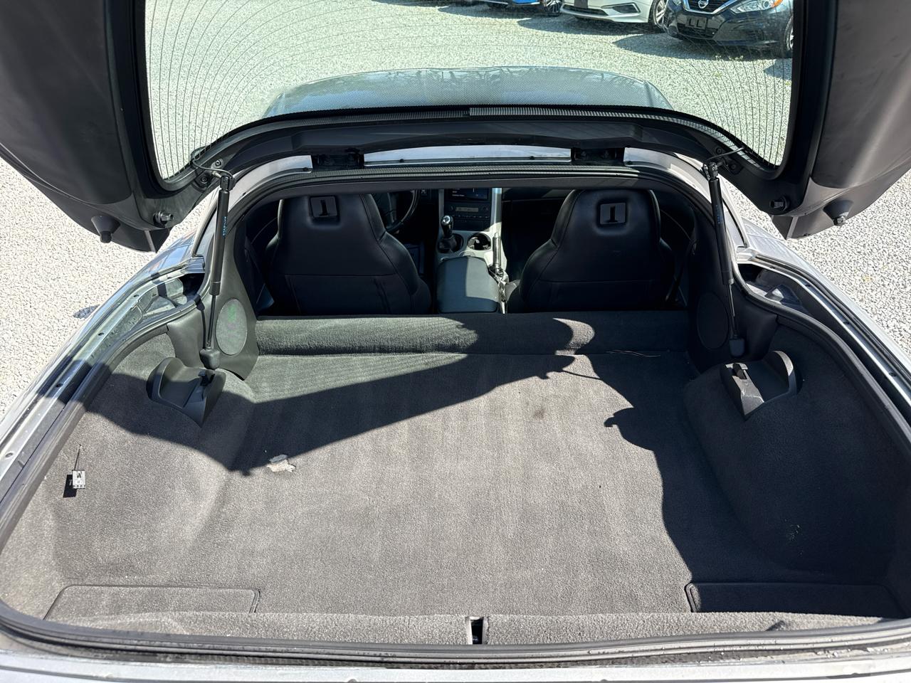 Chevrolet Corvette 2dr Coupe 2005