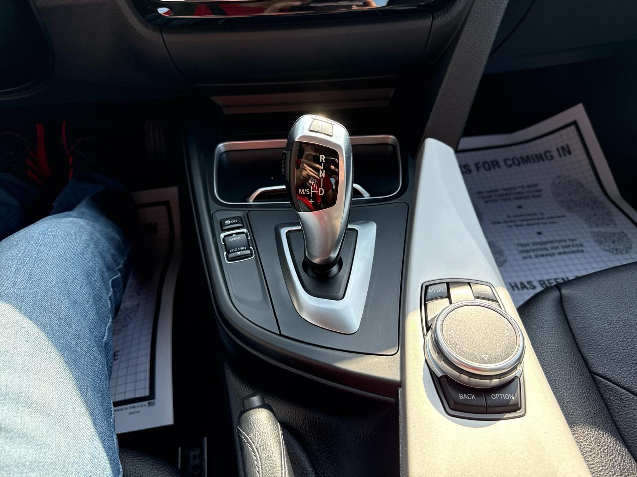 BMW 3-Series 320xi 4D Sedan 2016