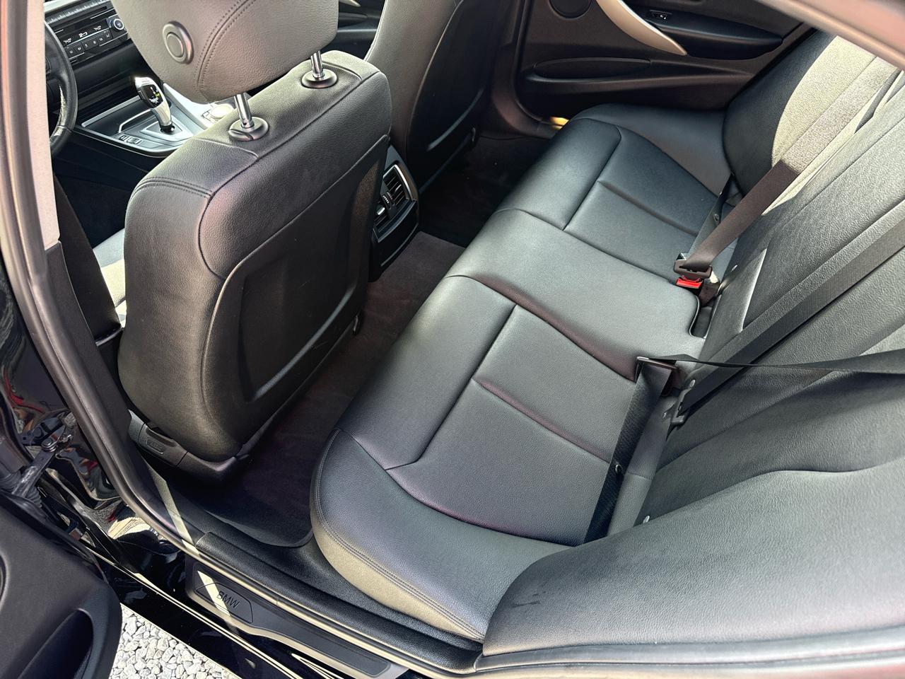 BMW 3-Series 320xi 4D Sedan 2016