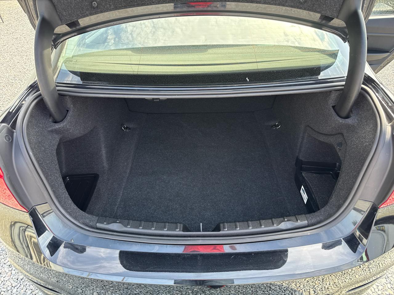 BMW 3-Series 320xi 4D Sedan 2016