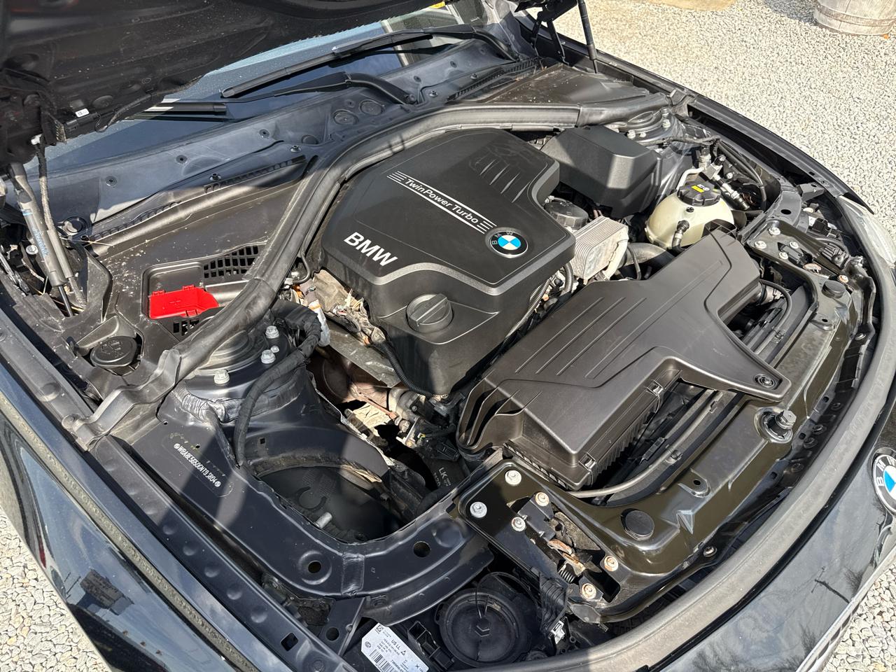 BMW 3-Series 320xi 4D Sedan 2016