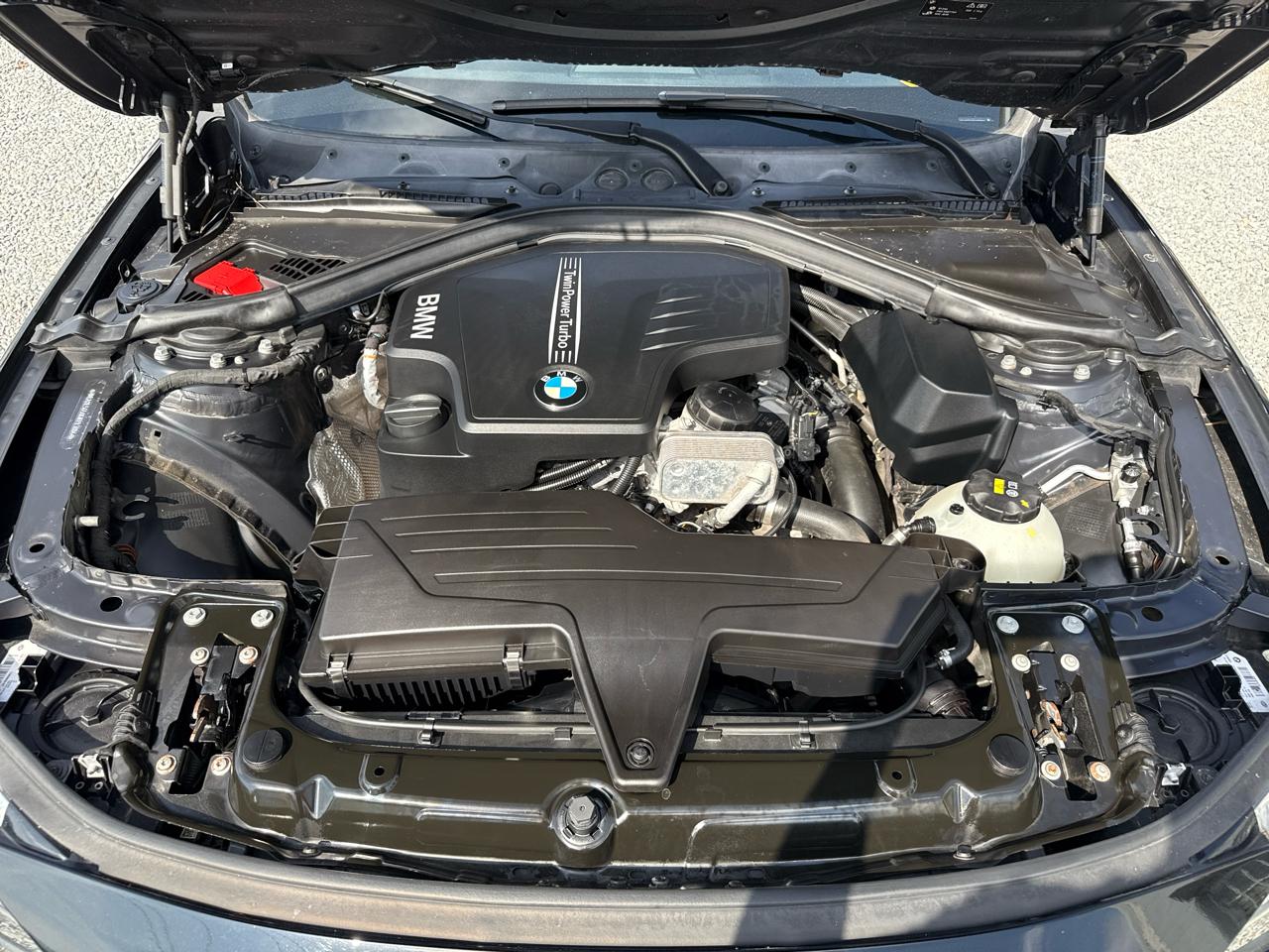 BMW 3-Series 320xi 4D Sedan 2016