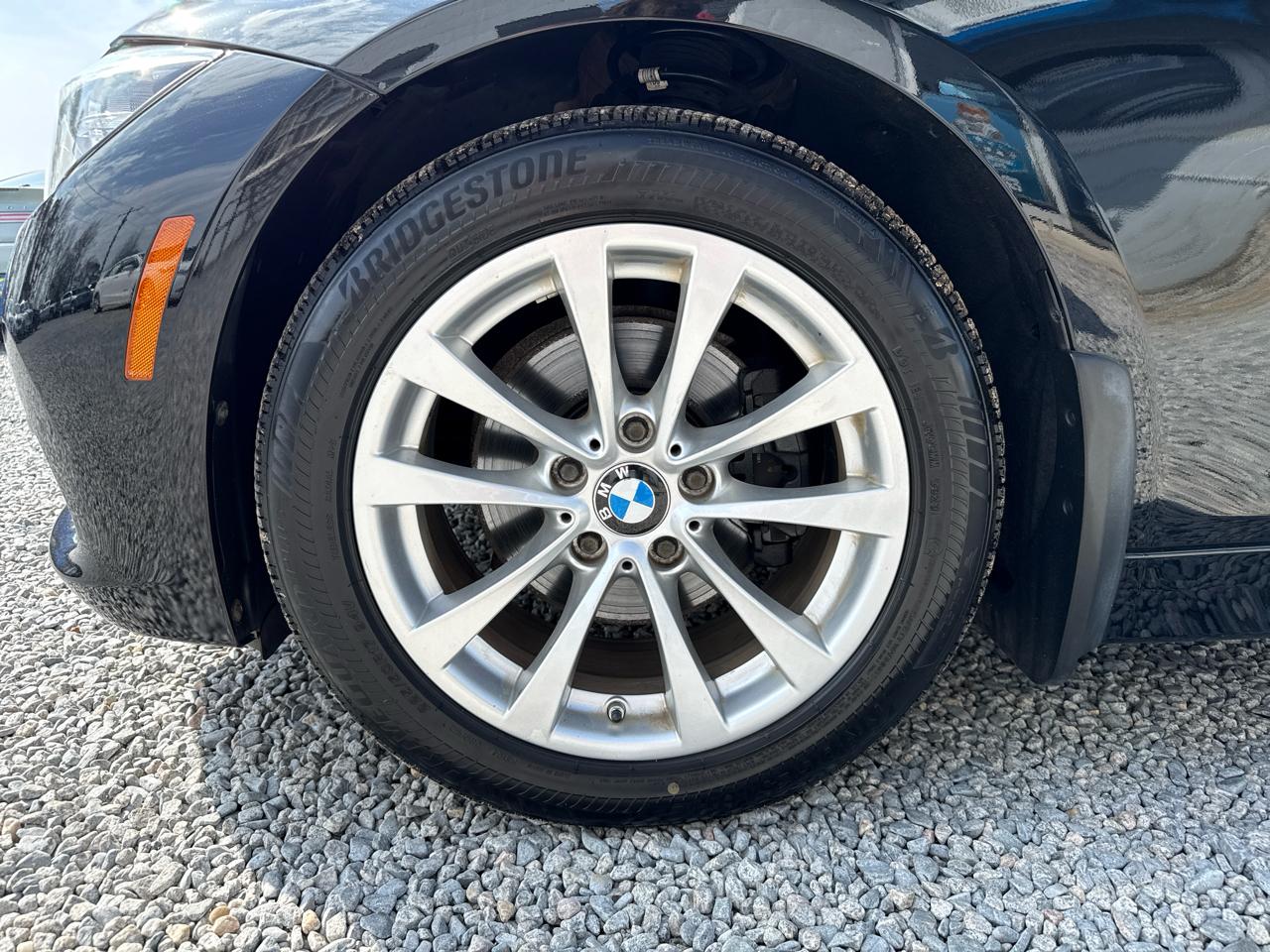 BMW 3-Series 320xi 4D Sedan 2016