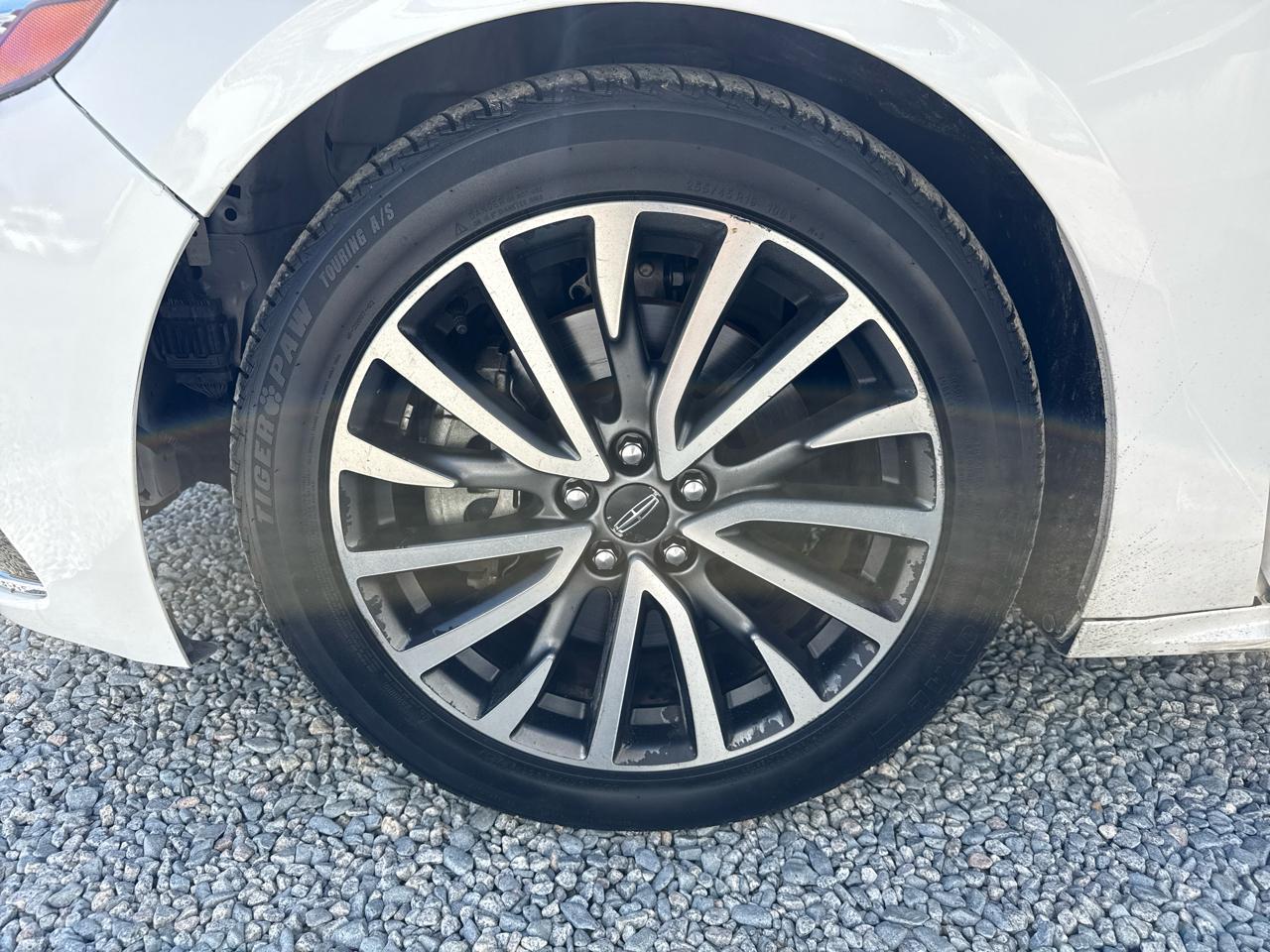 Lincoln Continental Select FWD 2017