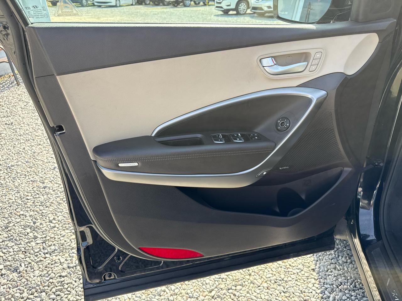 Hyundai Santa Fe SE w/Ultimate Package AWD 2018