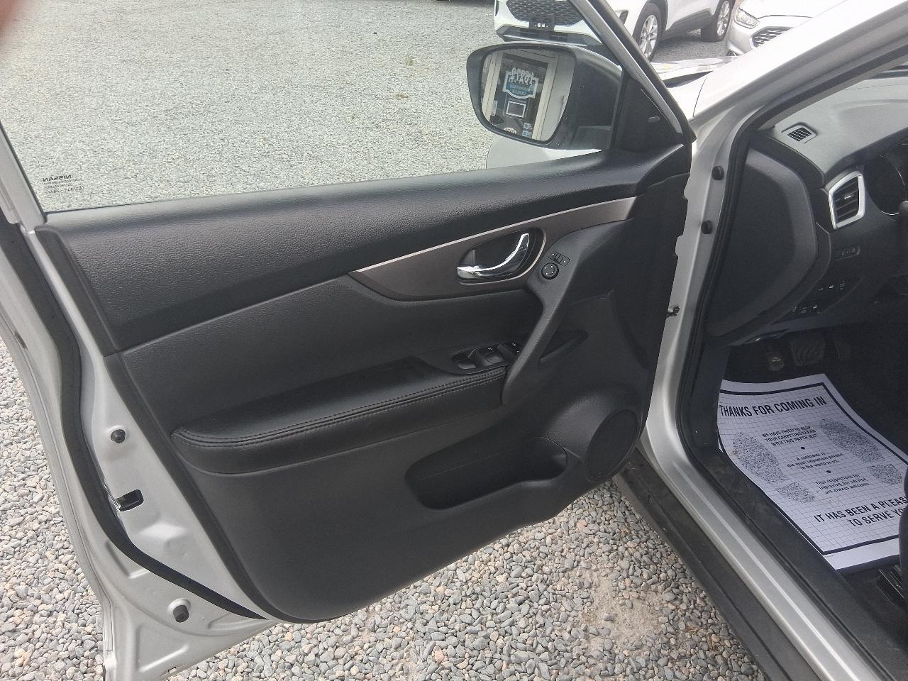 Nissan Rogue  2016