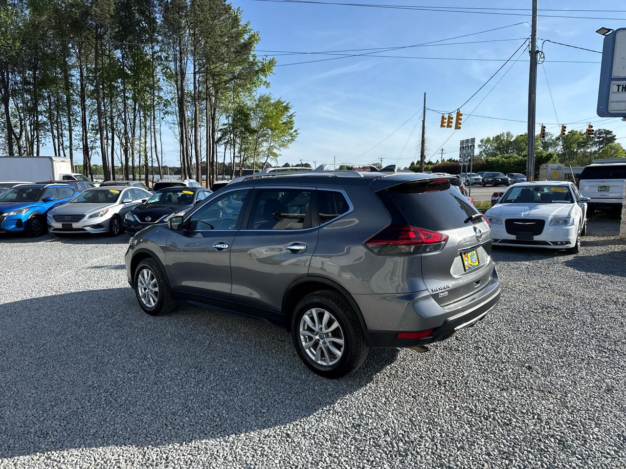 Nissan Rogue SV 4D SUV AWD 2018