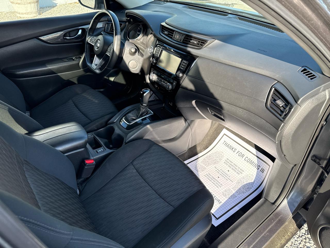 Nissan Rogue SV 4D SUV AWD 2018