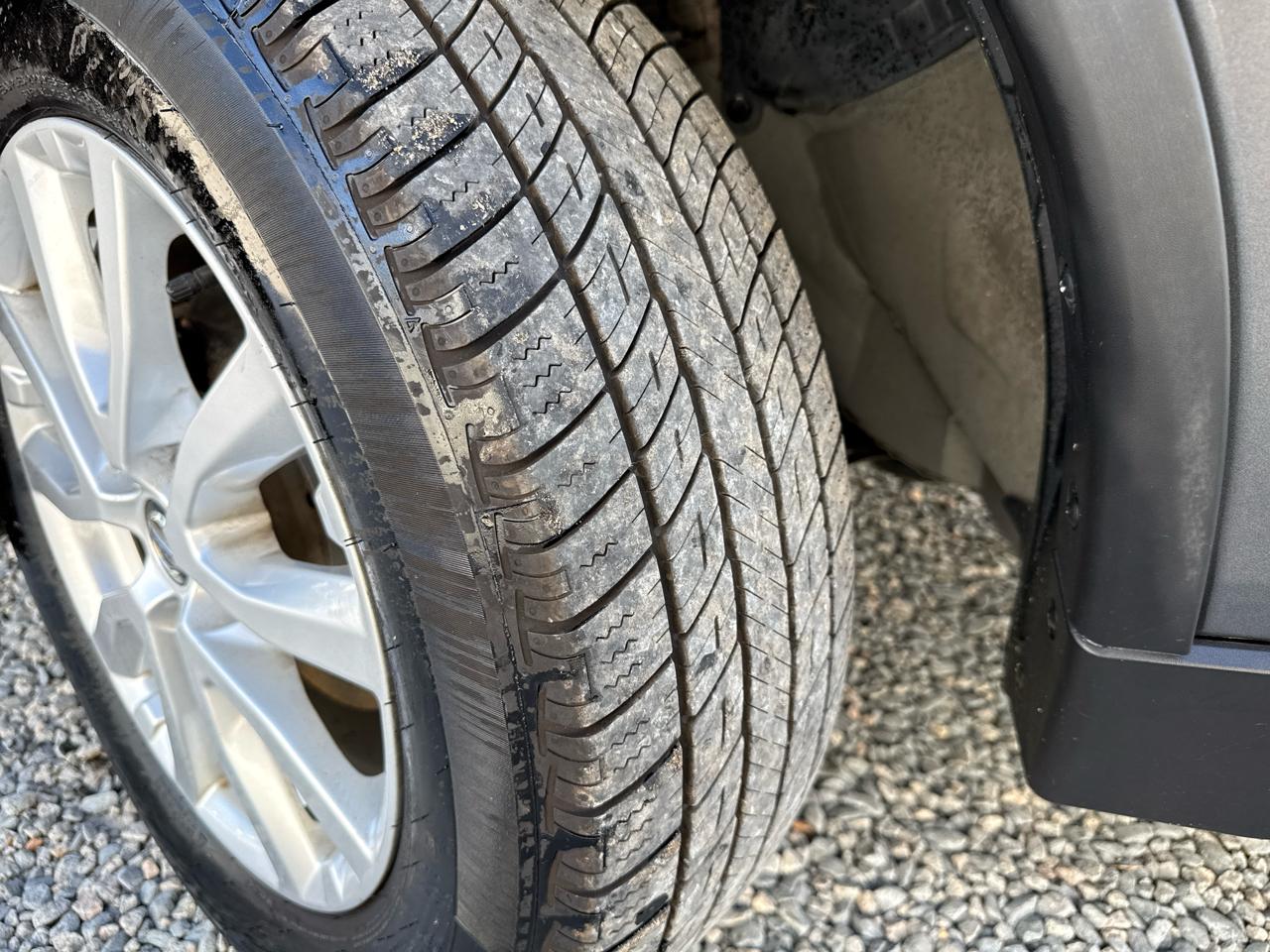 Nissan Rogue SV 4D SUV AWD 2018