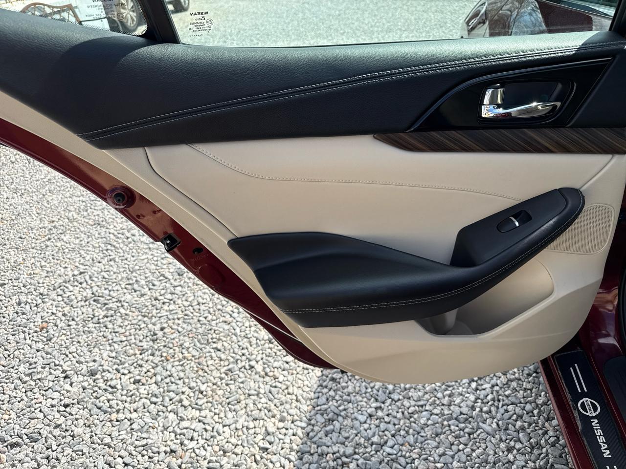 Nissan Maxima Platinum 3.5L 2017