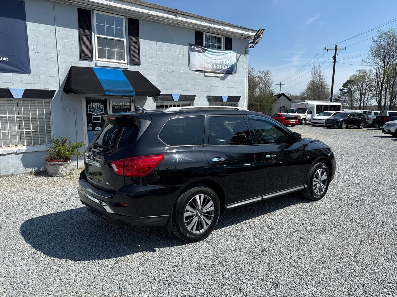 Nissan Pathfinder SV 4D SUV FWD 2020