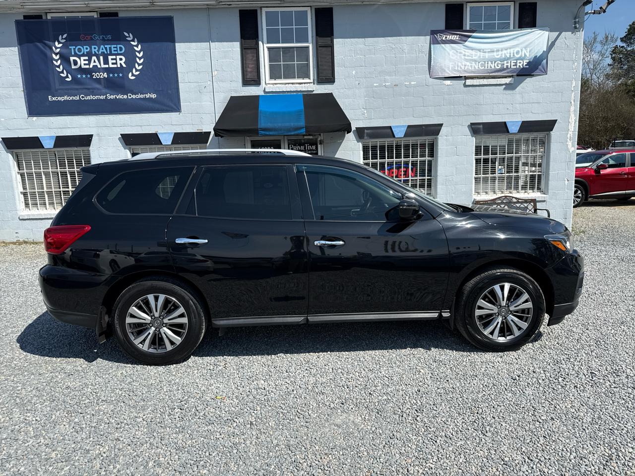 Nissan Pathfinder SV 4D SUV FWD 2020