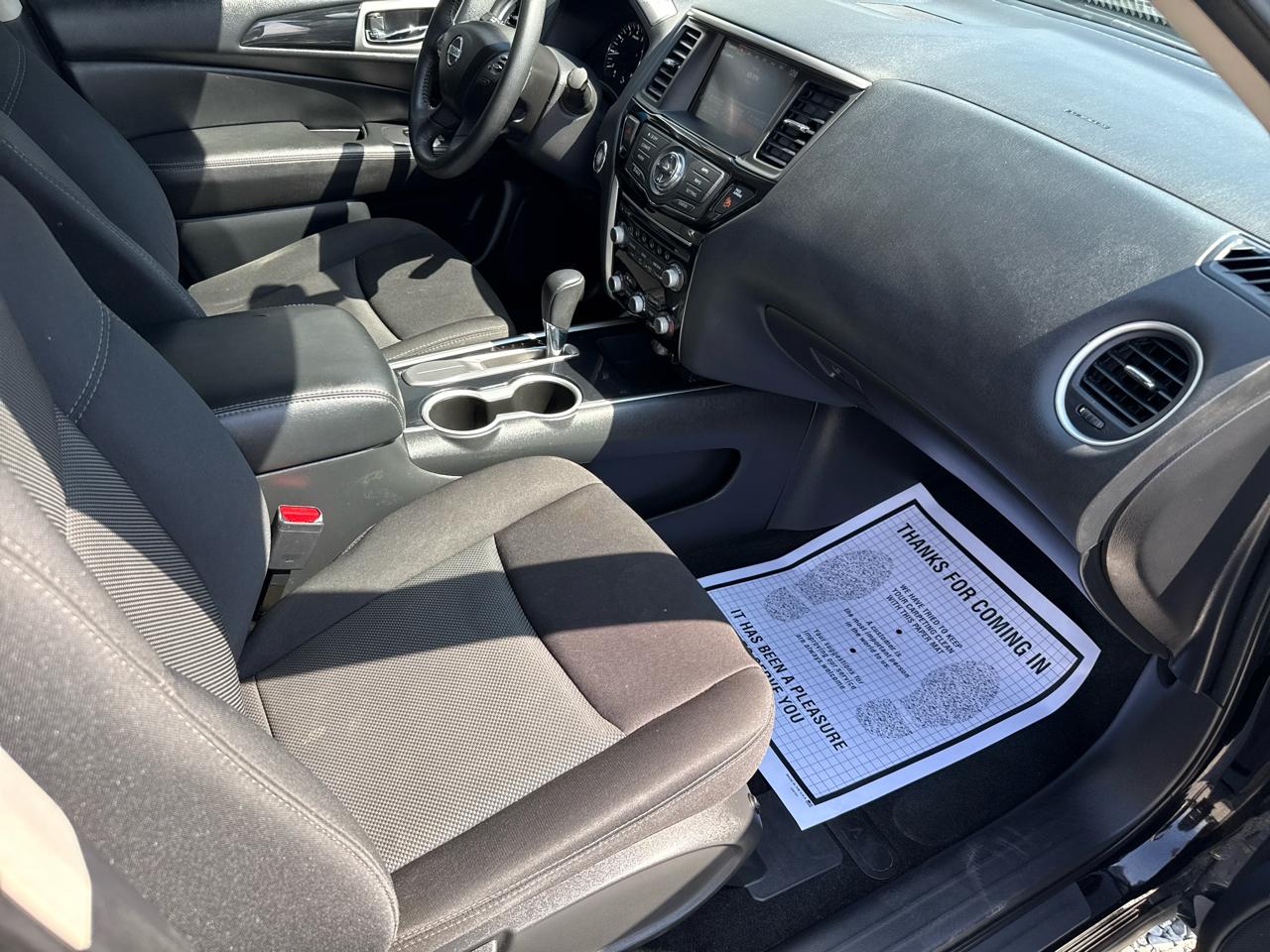 Nissan Pathfinder SV 4D SUV FWD 2020