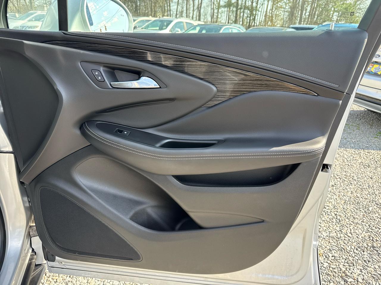 Buick Envision Essence 4D SUV FWD 2018