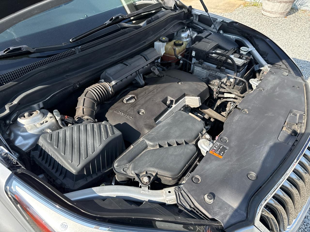 Buick Envision Essence 4D SUV FWD 2018