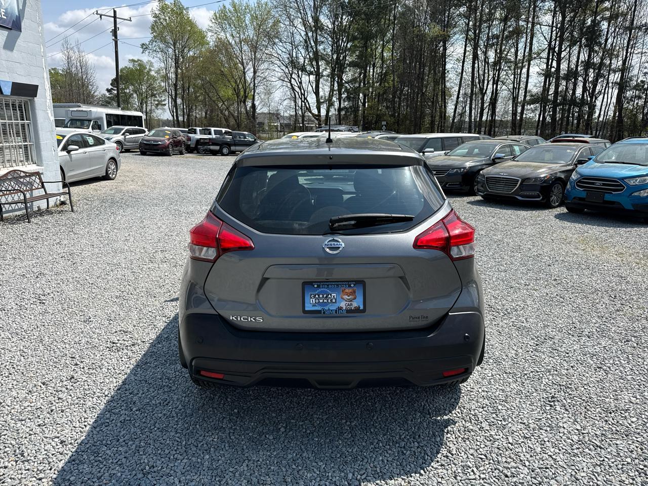 Nissan Kicks S 4D SUV FWD 2020