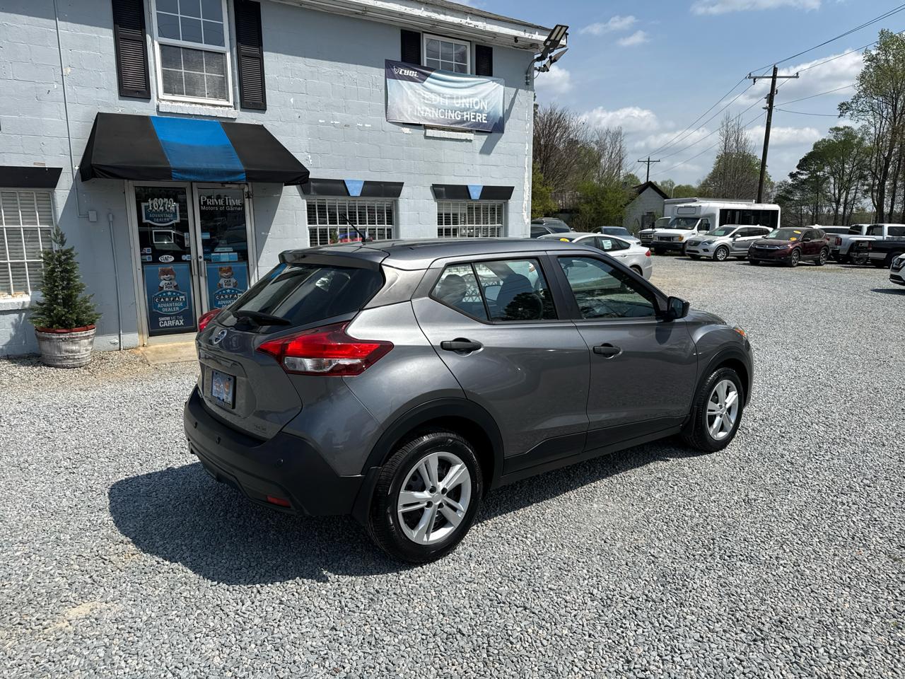 Nissan Kicks S 4D SUV FWD 2020