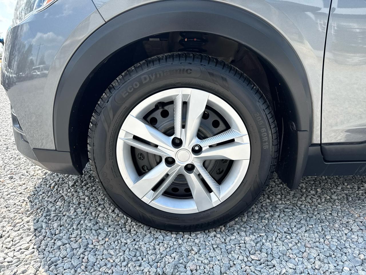 Nissan Kicks S 4D SUV FWD 2020