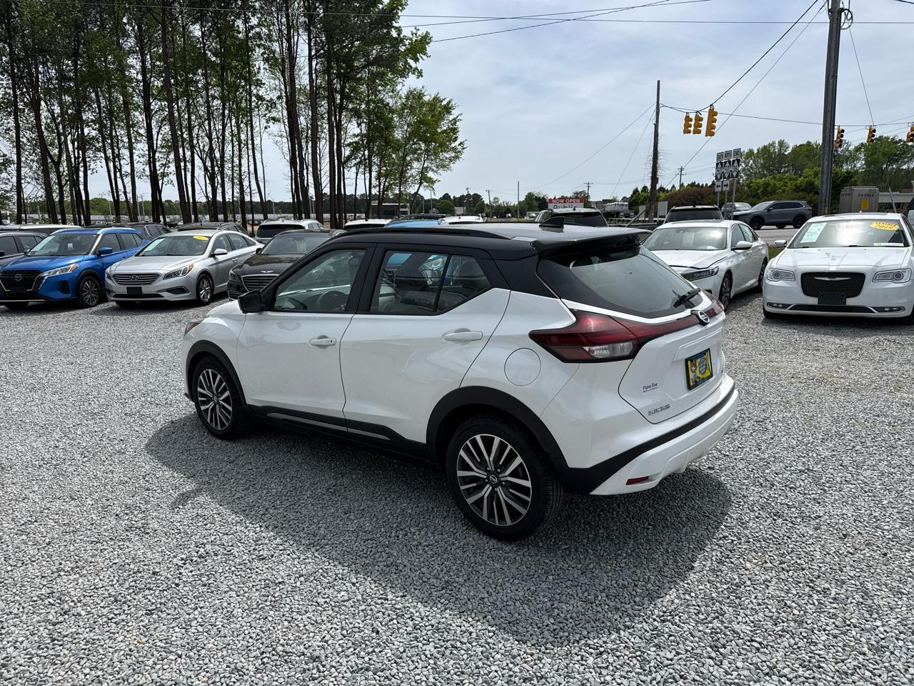 Nissan Kicks SR 4D SUV FWD 2021