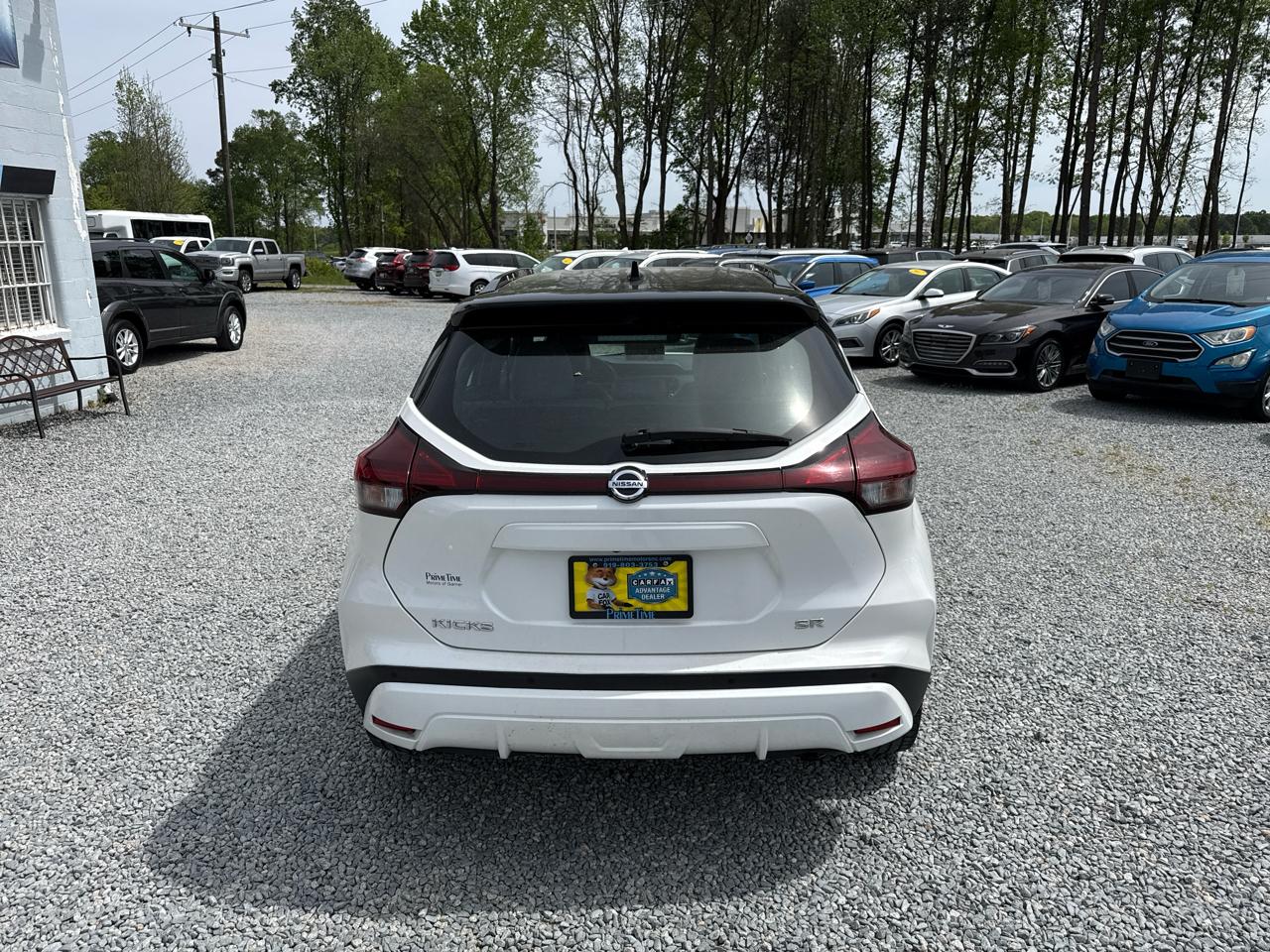 Nissan Kicks SR 4D SUV FWD 2021