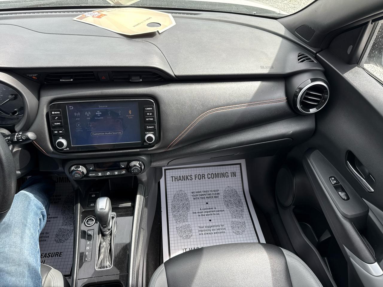 Nissan Kicks SR 4D SUV FWD 2021