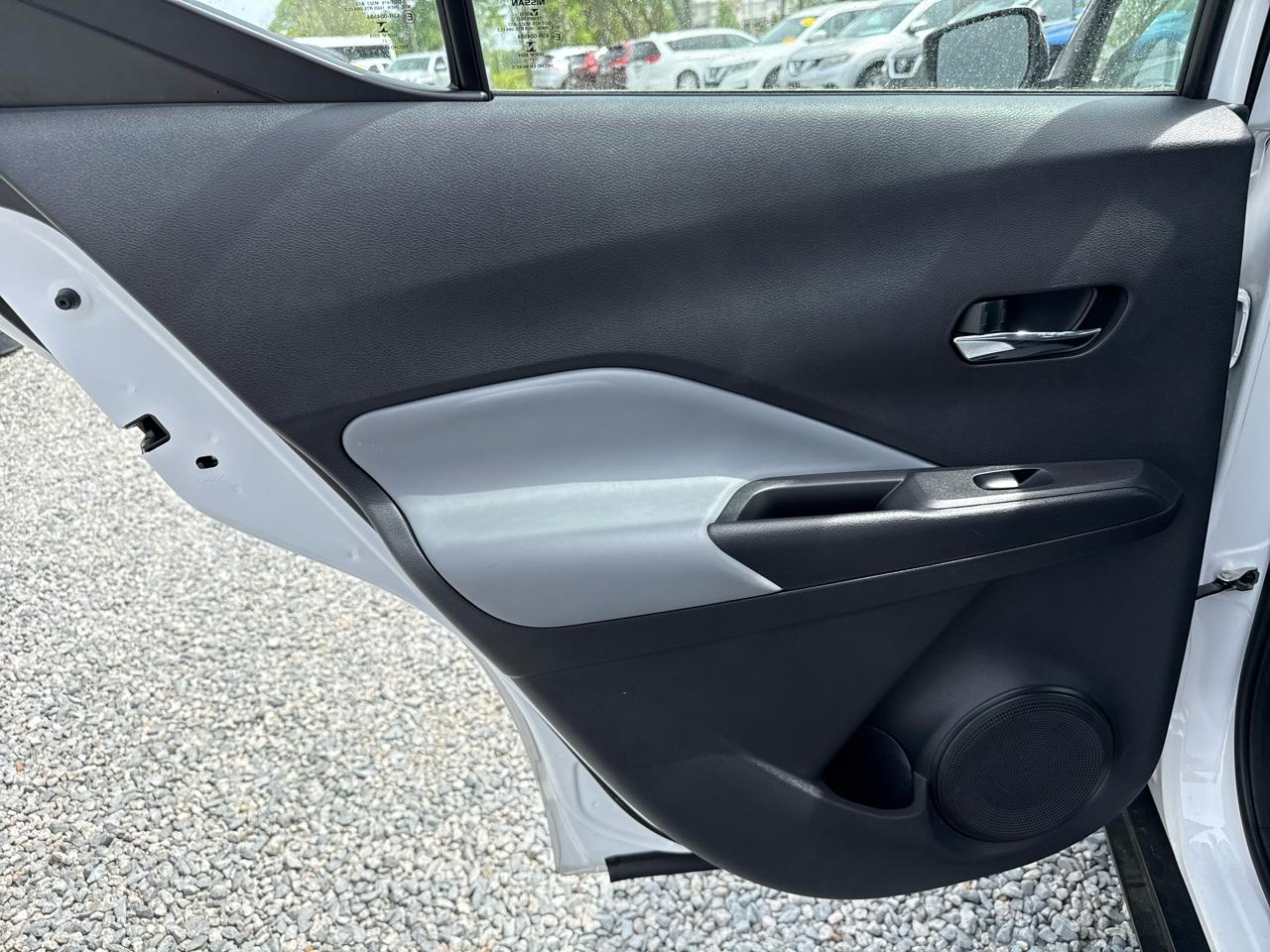 Nissan Kicks SR 4D SUV FWD 2021