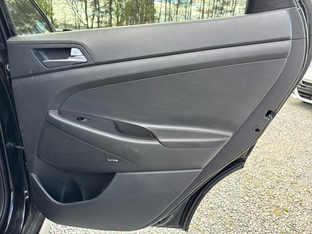 Hyundai Tucson Limited 4D SUV FWD 2017