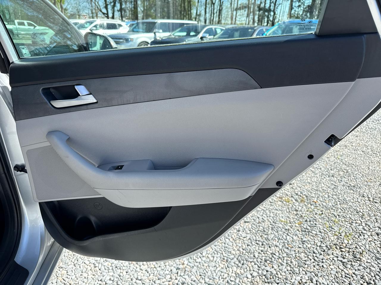 Hyundai Sonata SE 2.4L 2017