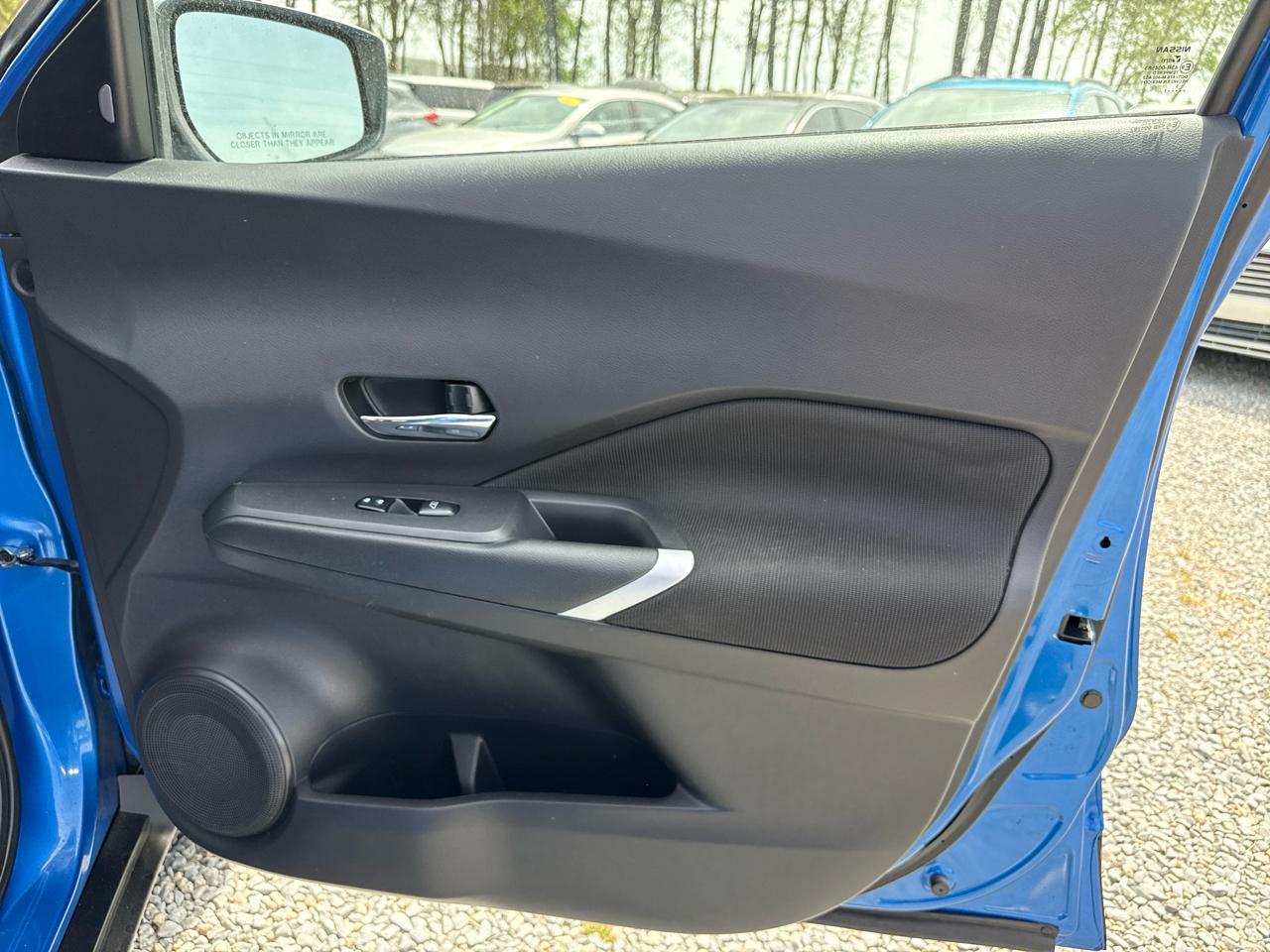 Nissan Kicks SV 4D SUV FWD 2021