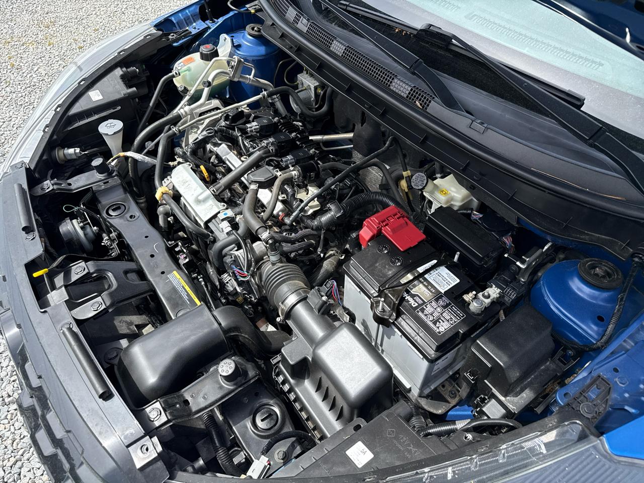 Nissan Kicks SV 4D SUV FWD 2021