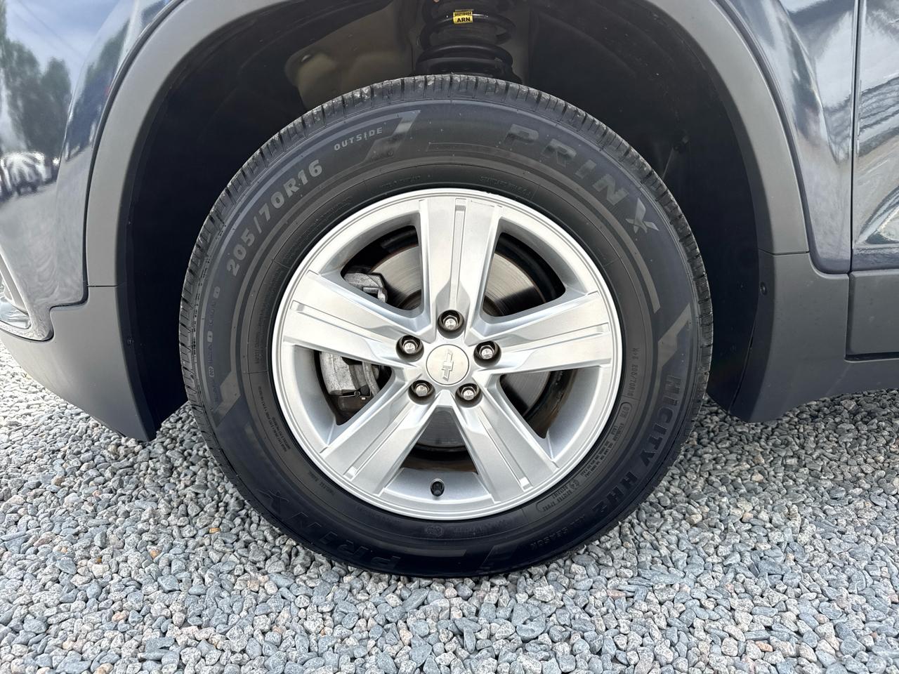 Chevrolet Trax LS 4D SUV AWD 2019