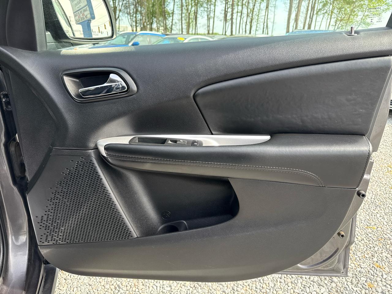 Dodge Journey SXT 4D SUV FWD 2017