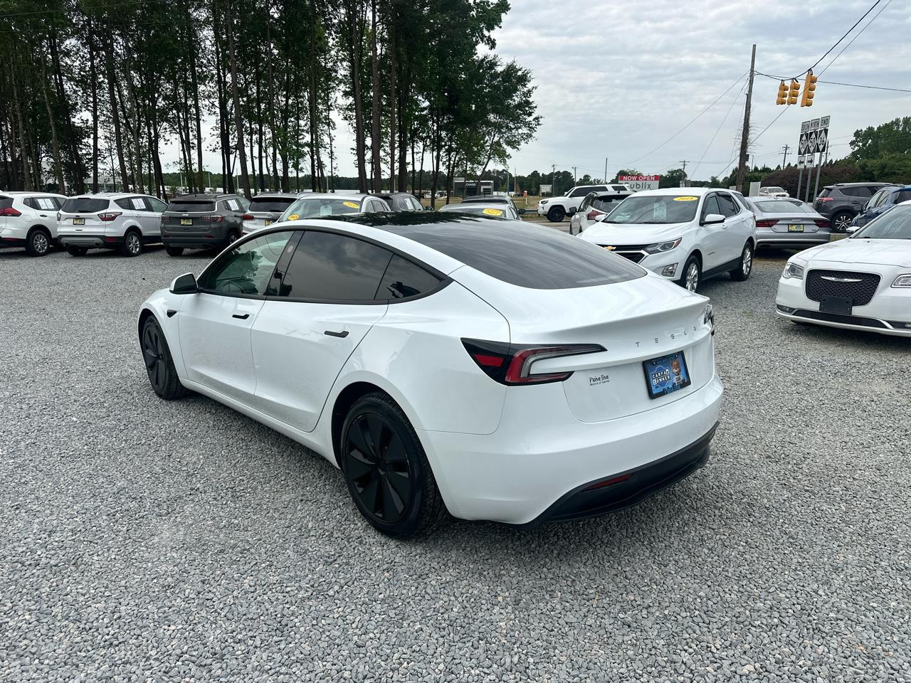 Tesla Model 3  2025