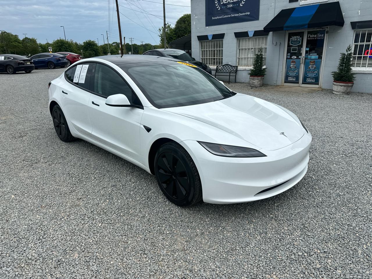 Tesla Model 3  2025