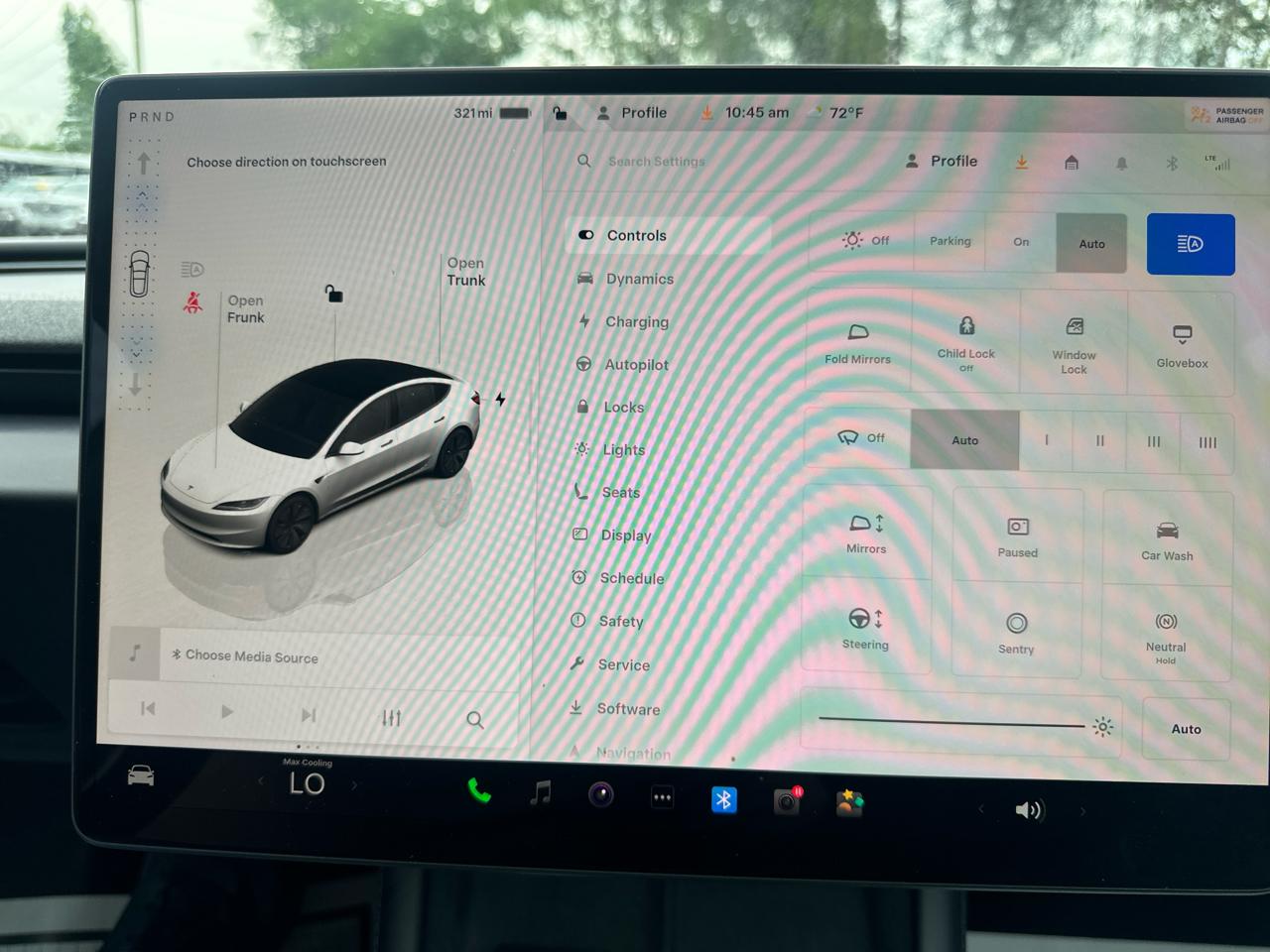 Tesla Model 3  2025