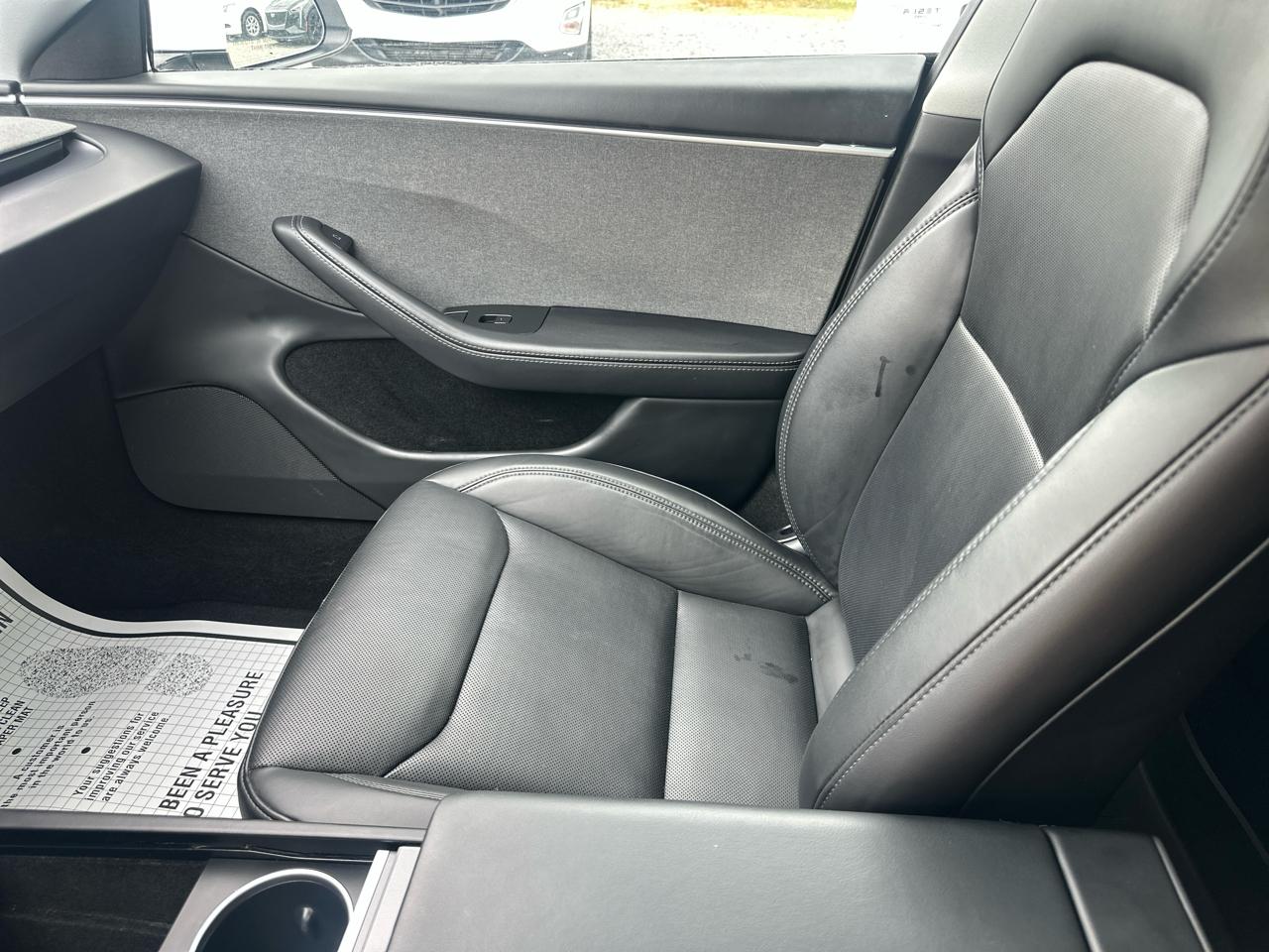 Tesla Model 3  2025
