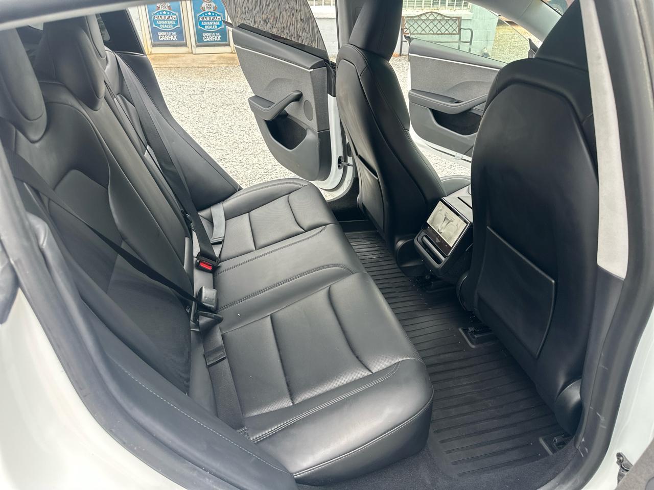 Tesla Model 3  2025