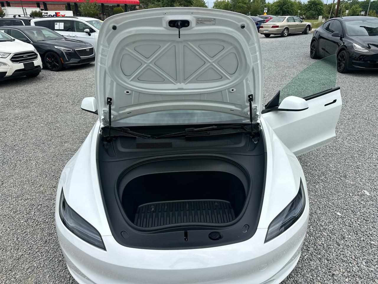 Tesla Model 3  2025
