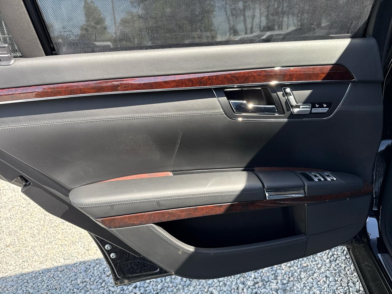 Mercedes-Benz S-Class  2007