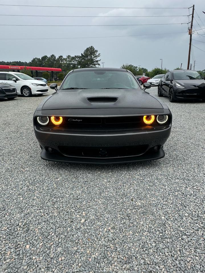 Dodge Challenger  2020