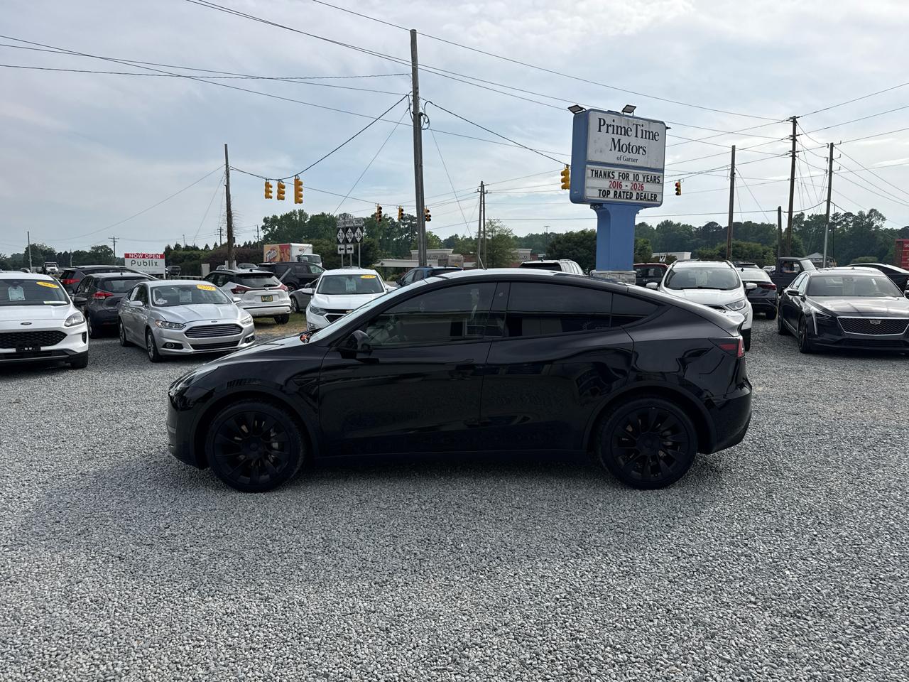 Tesla Model Y  2020