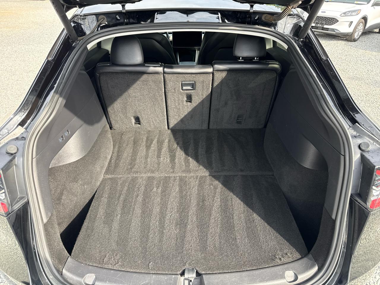 Tesla Model Y  2020