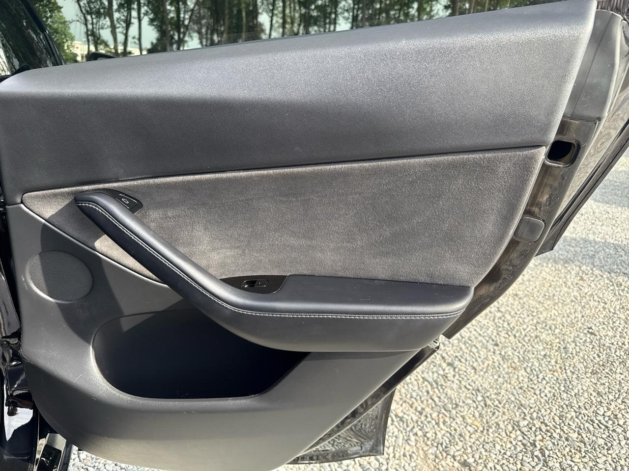 Tesla Model Y  2020