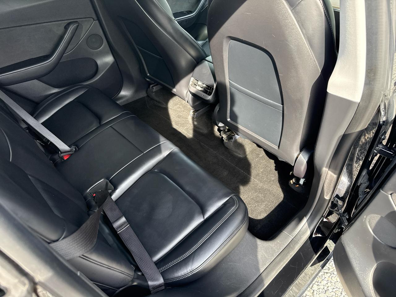 Tesla Model Y  2020