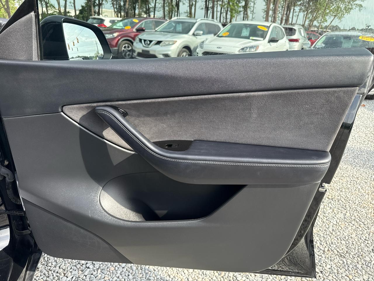Tesla Model Y  2020